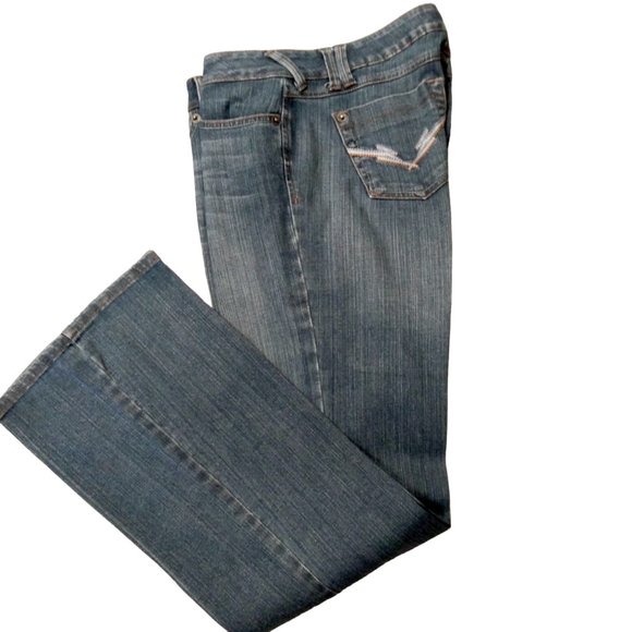 Size 7 Boot Cut Jeans with Fading, Denim  Jean, Candies Jeans, Stone Wash - Picture 1 of 11